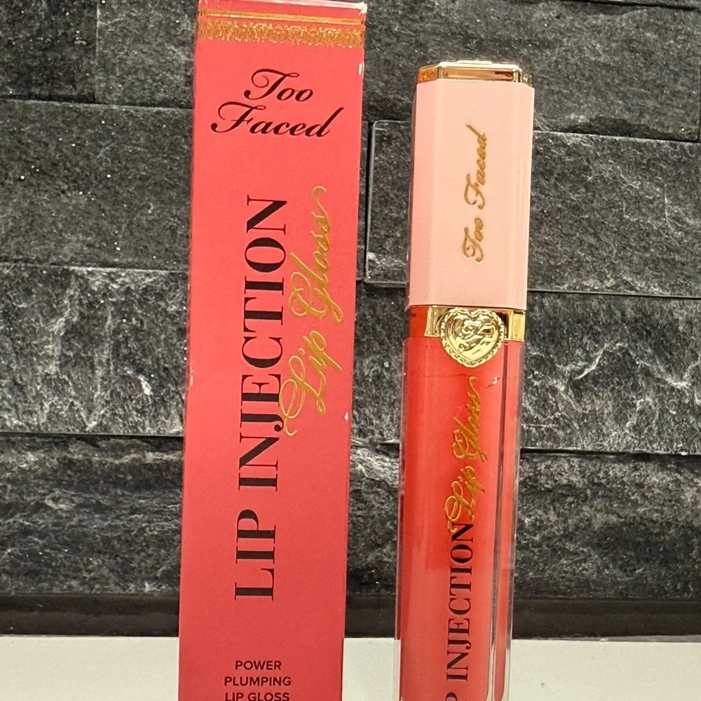 Too Faced Lip Injection Power Plumping Lip Gloss NIB Color:On Blast bright coral
